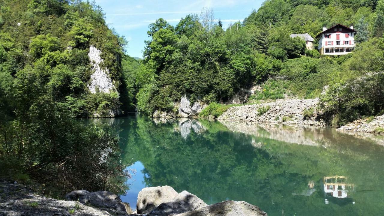 Le Des Mousquetaires Hébergement de vacances